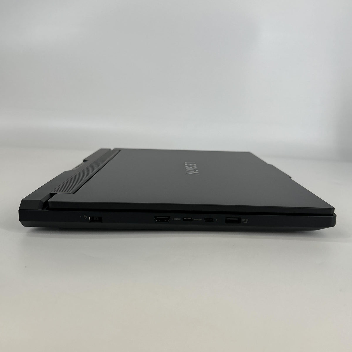 Lenovo Legion Pro 7i Gen 10 16 Black 2.7 GHz Intel Core Ultra 9 Series 2 64GB RAM 1TB Solid State Drive 1TB Solid State Drive NVIDIA GeForce RTX 5090 24 GB