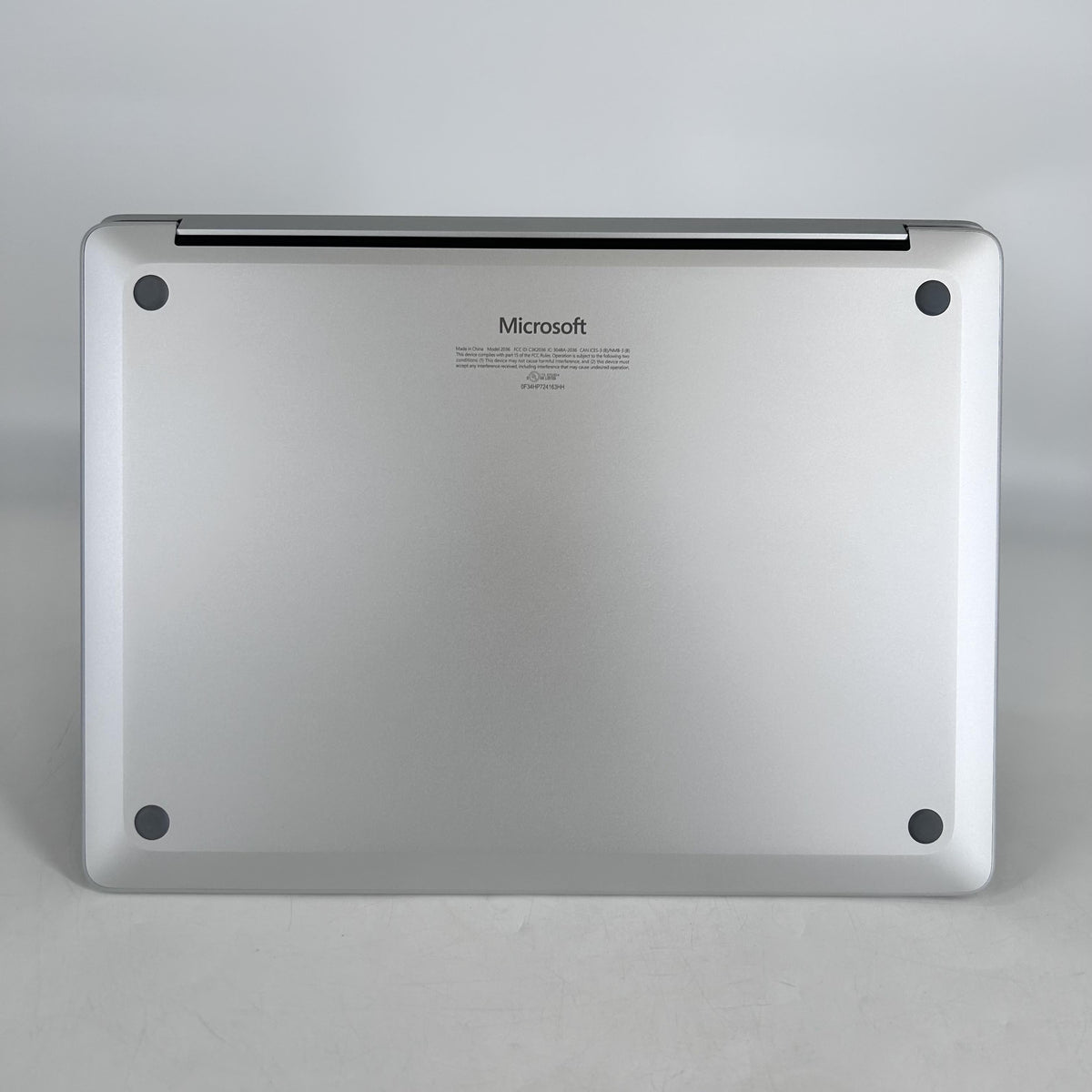 Microsoft Surface Laptop 7 13.8 Platinum WiFi 3.4 GHz Qualcomm Snapdragon X Elite 16GB RAM 512GB Solid State Drive