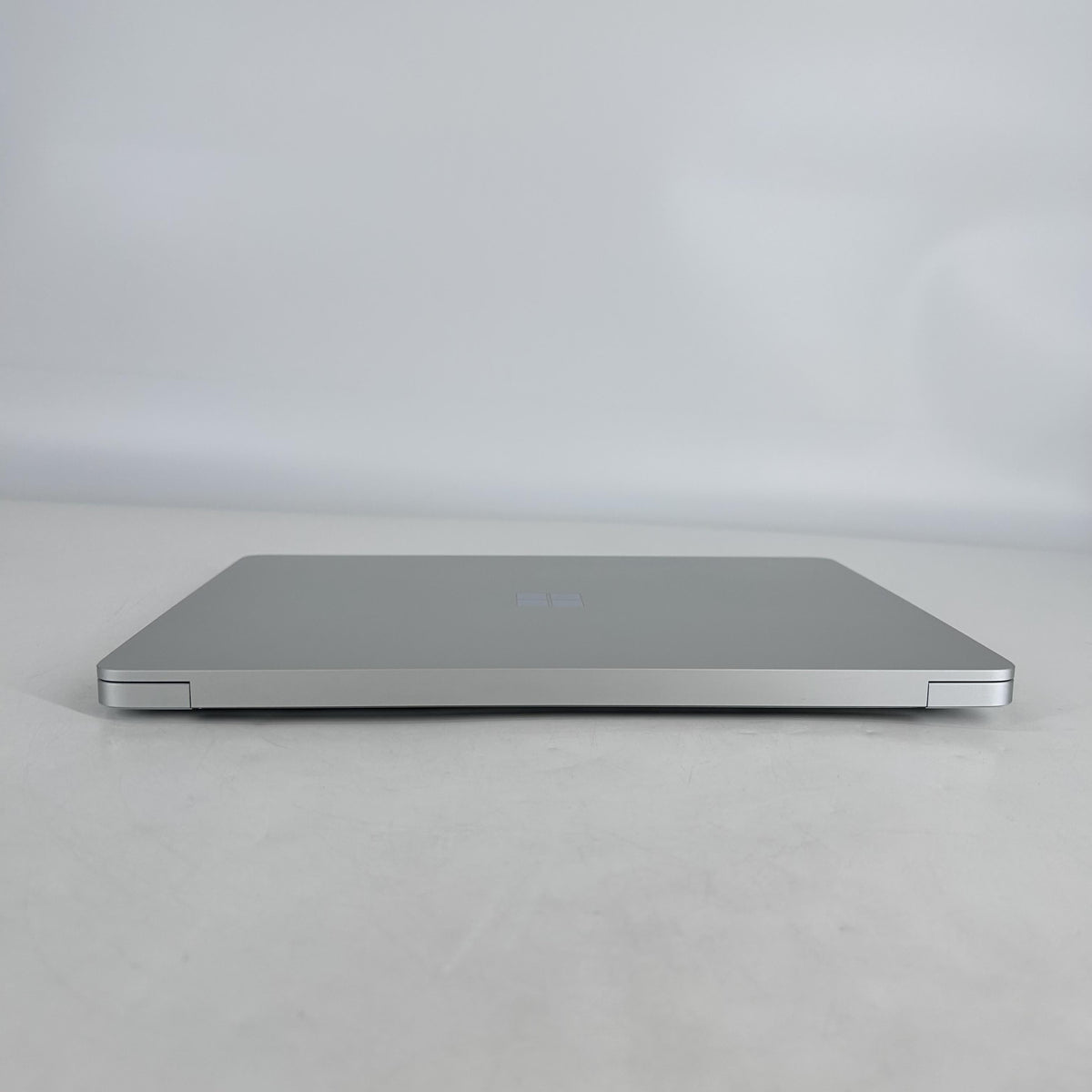 Microsoft Surface Laptop 7 13.8 Platinum WiFi 3.4 GHz Qualcomm Snapdragon X Elite 16GB RAM 512GB Solid State Drive