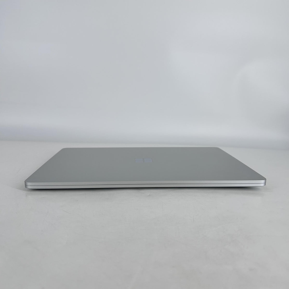 Microsoft Surface Laptop 7 13.8 Platinum WiFi 3.4 GHz Qualcomm Snapdragon X Elite 16GB RAM 512GB Solid State Drive