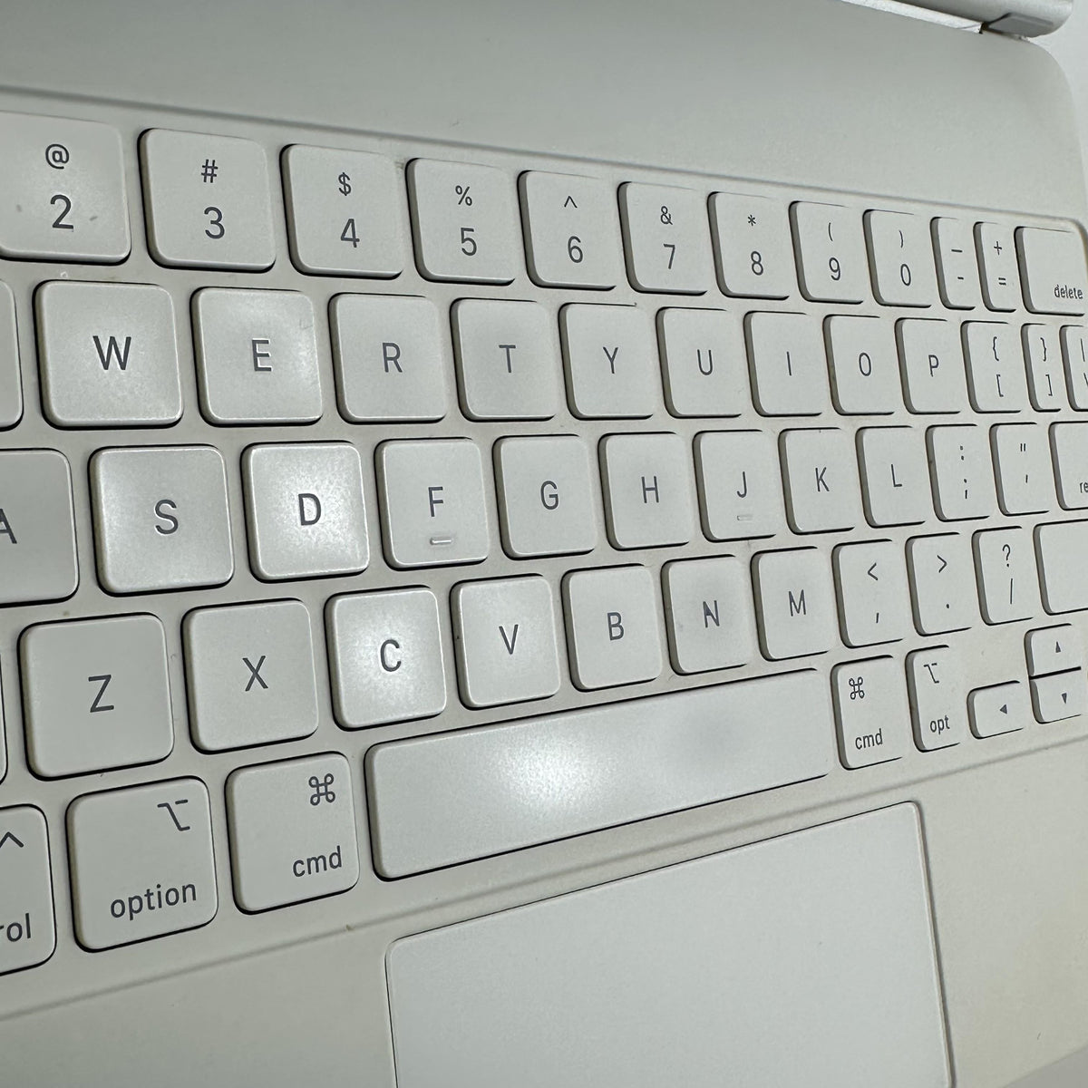 Apple Magic Keyboard for iPad Pro 11in A2261 White