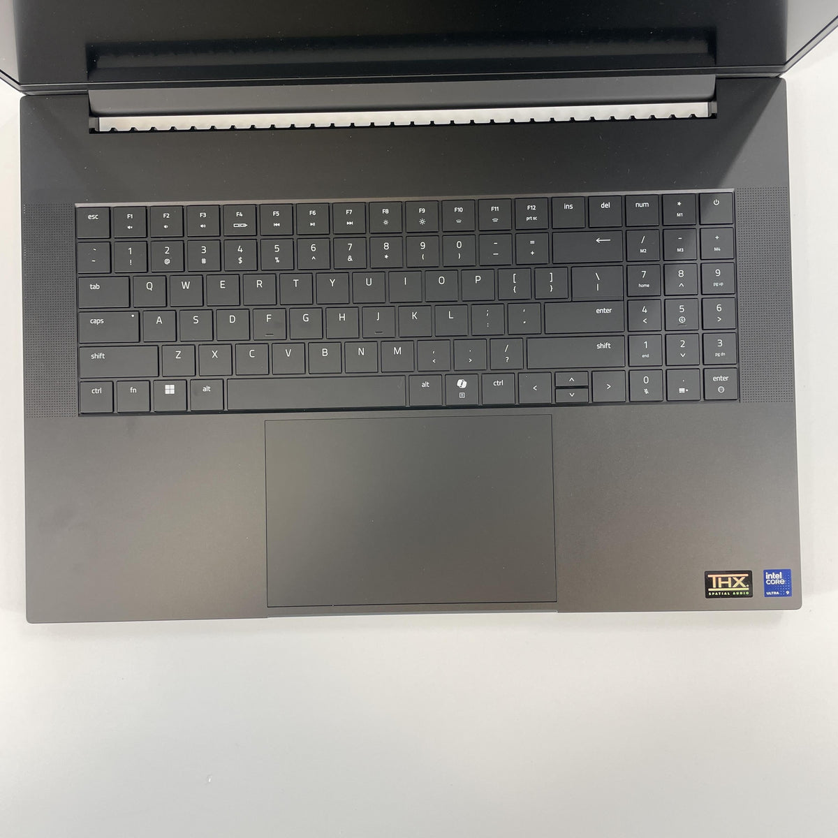 Razer Blade 18 2025 Black 2.7 GHz Intel Core Ultra 9 Series 2 32GB RAM 2TB Solid State Drive NVIDIA GeForce RTX 5090 24 GB