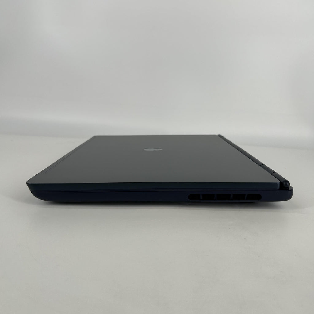 Dell Alienware 16 Aurora Interstellar Indigo 2.5 GHz Intel Core 7 Series 2 32GB RAM 1TB Solid State Drive NVIDIA GeForce RTX 5060 8 GB