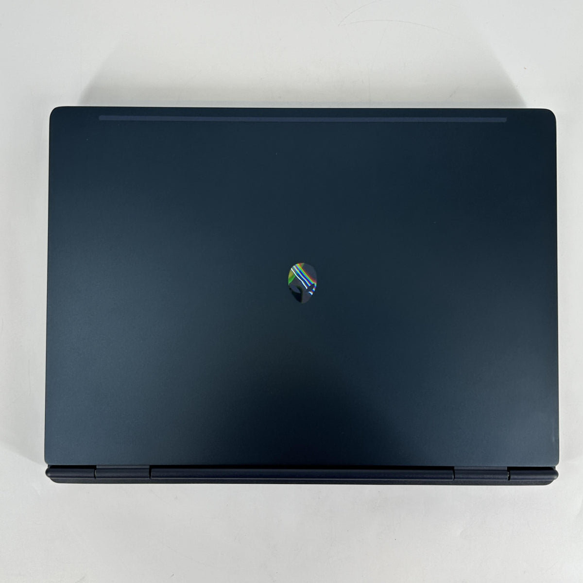 Dell Alienware 16 Aurora Interstellar Indigo 2.5 GHz Intel Core 7 Series 2 32GB RAM 1TB Solid State Drive NVIDIA GeForce RTX 5060 8 GB