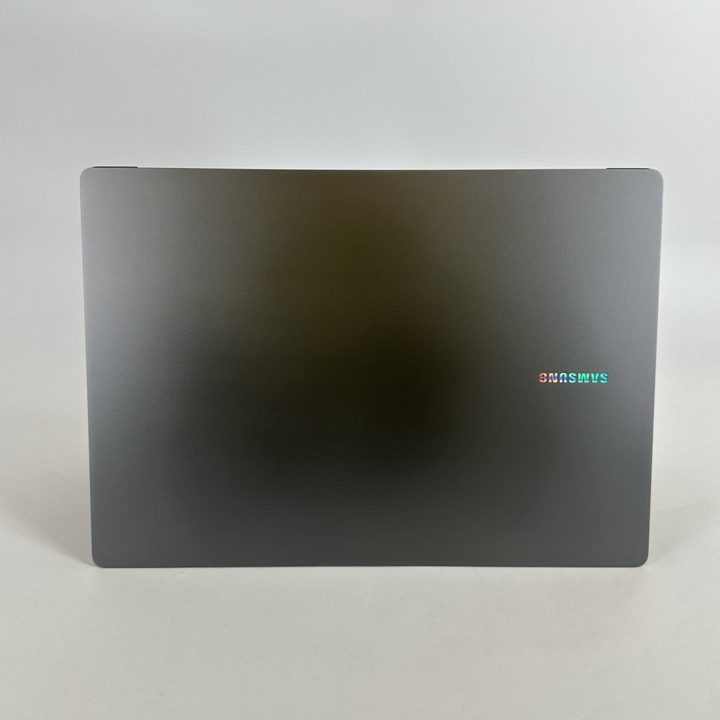 Samsung Galaxy Book5 Pro 16 Gray 2.2 GHz Intel Core Ultra 7 Series 2 16GB RAM 1TB Solid State Drive