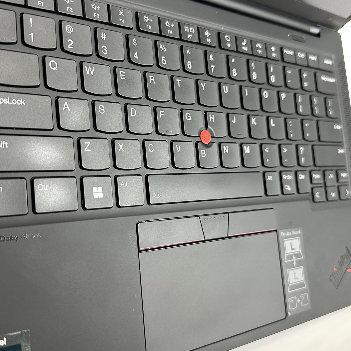 Lenovo ThinkPad X1 Carbon Gen 11 14 Gray 1.7 GHz Intel Core i7 13th Gen. 16GB RAM 256GB Solid State Drive