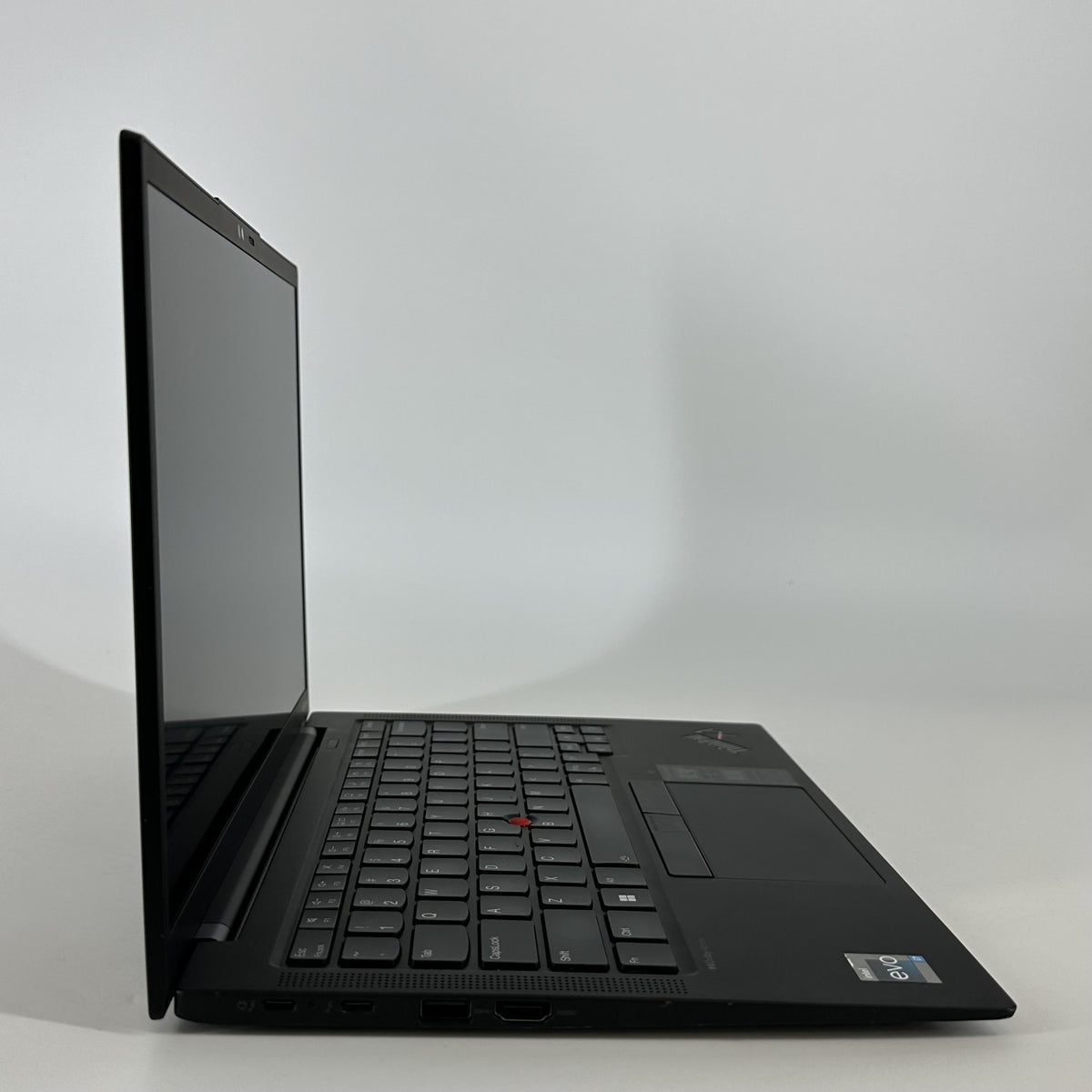 Lenovo ThinkPad X1 Carbon Gen 11 14 Gray 1.7 GHz Intel Core i7 13th Gen. 16GB RAM 256GB Solid State Drive
