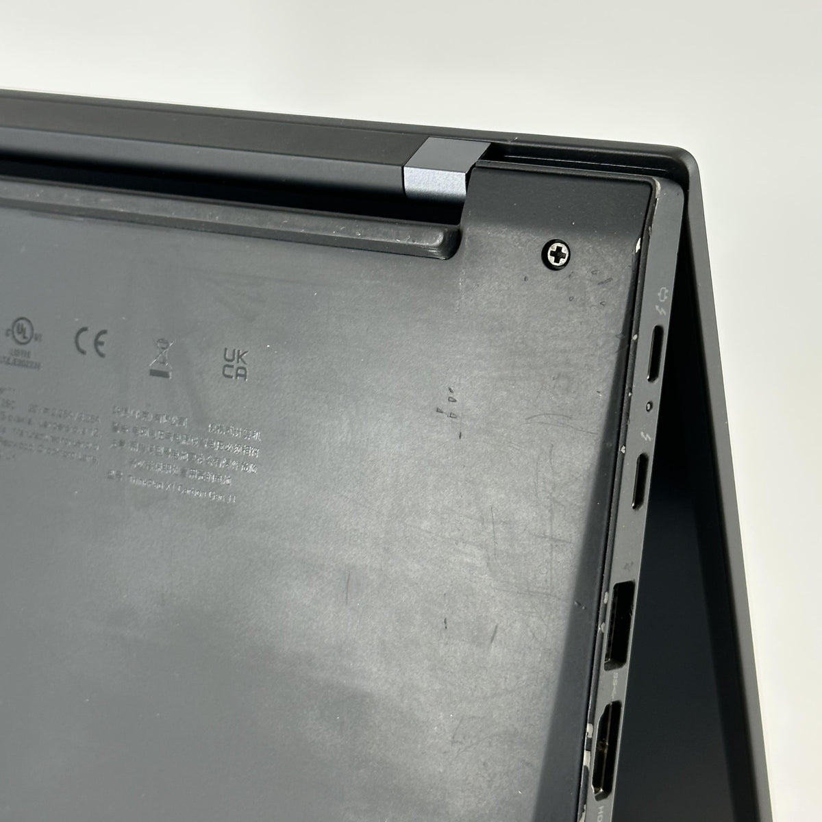 Lenovo ThinkPad X1 Carbon Gen 11 14 Gray 1.7 GHz Intel Core i7 13th Gen. 16GB RAM 256GB Solid State Drive
