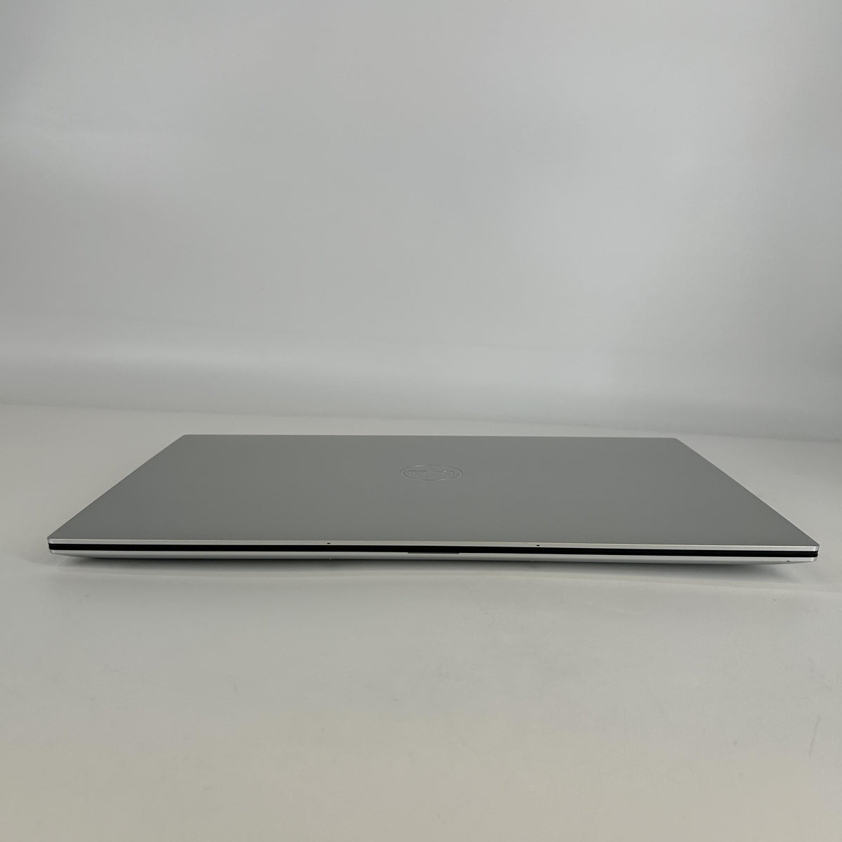 Dell XPS 17 9720 Silver 2.5 GHz Intel Core i9 12th Gen. 64GB RAM 2TB Solid State Drive NVIDIA GeForce RTX 3060 6 GB
