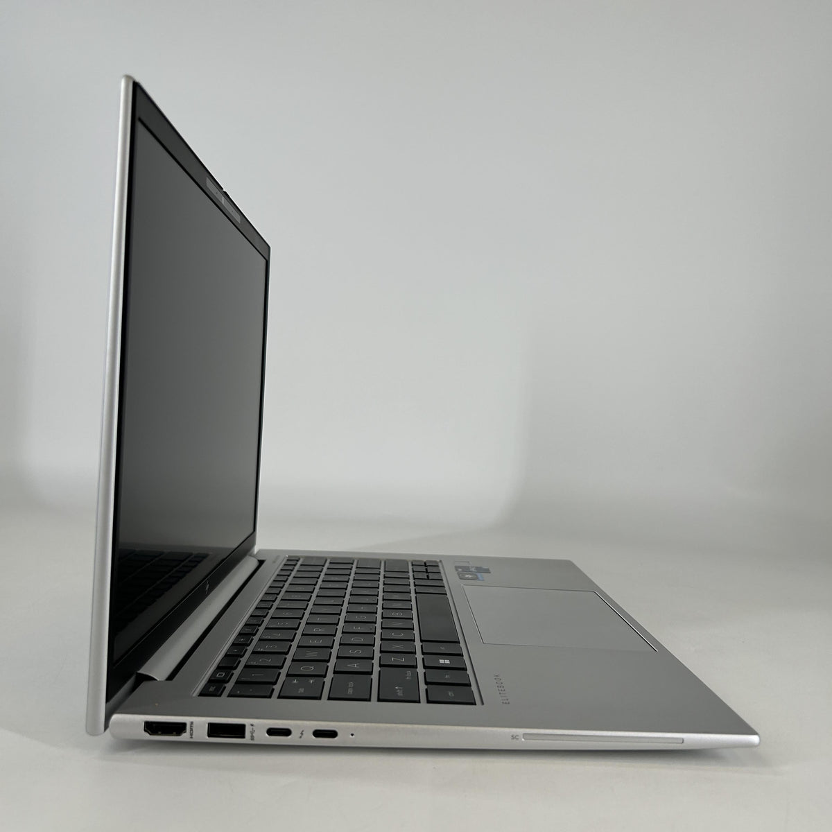 HP Elitebook 840 G10 14 Silver 1.6 GHz Intel Core i5 13th Gen. 16GB RAM 512GB Solid State Drive