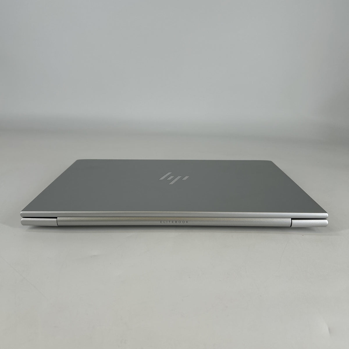 HP Elitebook 840 G10 14 Silver 1.6 GHz Intel Core i5 13th Gen. 16GB RAM 512GB Solid State Drive