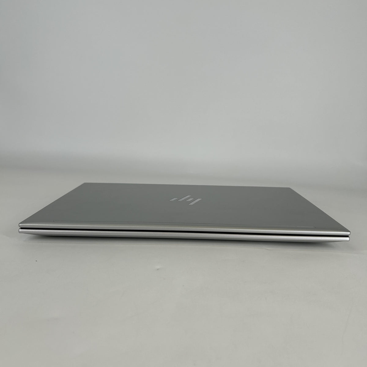 HP Elitebook 840 G10 14 Silver 1.6 GHz Intel Core i5 13th Gen. 16GB RAM 512GB Solid State Drive