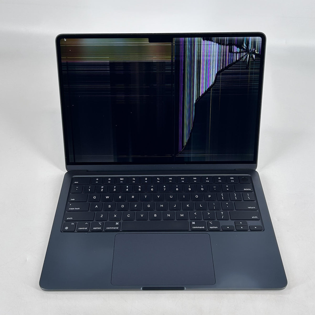 MacBook Air 13 2022 Blue 3.49 GHz M2 8-Core CPU 16GB Unified Memory 256GB Solid State Drive 8-Core GPU