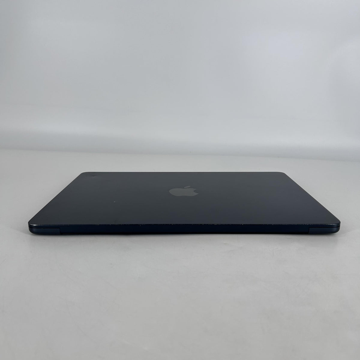 MacBook Air 13 2022 Blue 3.49 GHz M2 8-Core CPU 16GB Unified Memory 256GB Solid State Drive 8-Core GPU