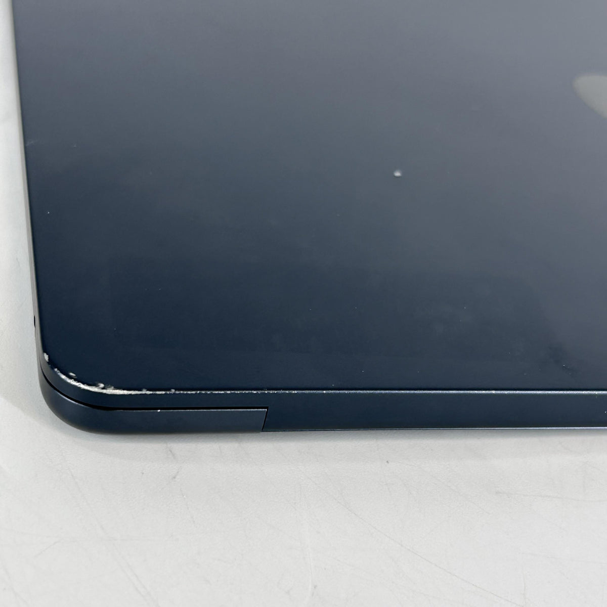 MacBook Air 13 2022 Blue 3.49 GHz M2 8-Core CPU 16GB Unified Memory 256GB Solid State Drive 8-Core GPU