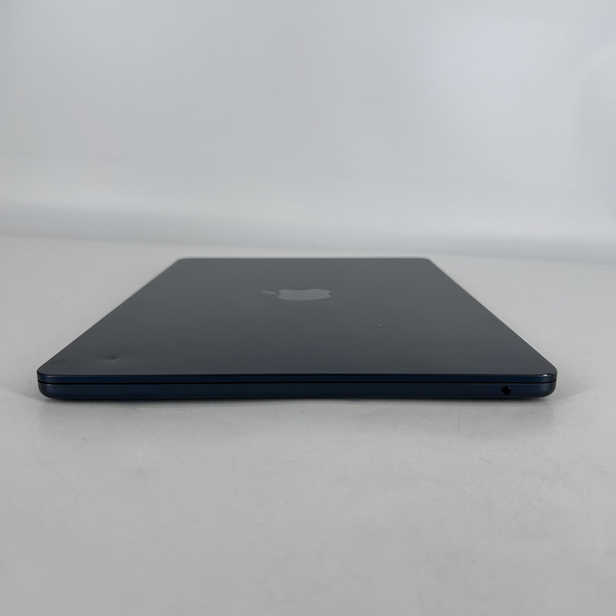 MacBook Air 13 2022 Blue 3.49 GHz M2 8-Core CPU 16GB Unified Memory 256GB Solid State Drive 8-Core GPU