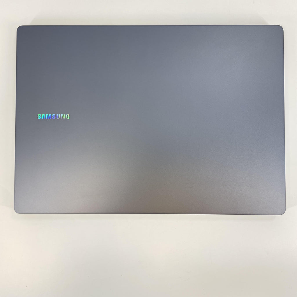 Samsung Galaxy Book4 Ultra 16 Gray 3.8 GHz Intel Core Ultra 7 16GB RAM 1TB Solid State Drive NVIDIA GeForce RTX 4050 6 GB