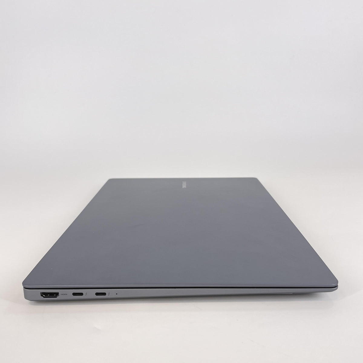 Samsung Galaxy Book4 Ultra 16 Gray 3.8 GHz Intel Core Ultra 7 16GB RAM 1TB Solid State Drive NVIDIA GeForce RTX 4050 6 GB