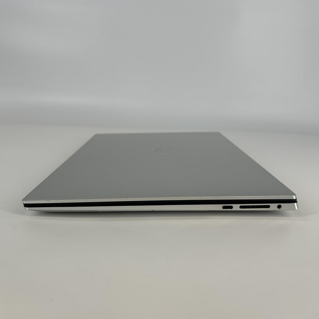 Dell XPS 15 9510 Silver 2.3 GHz Intel Core i7 11th Gen. 16GB RAM 512GB Solid State Drive NVIDIA GeForce RTX 3050 Ti 4 GB