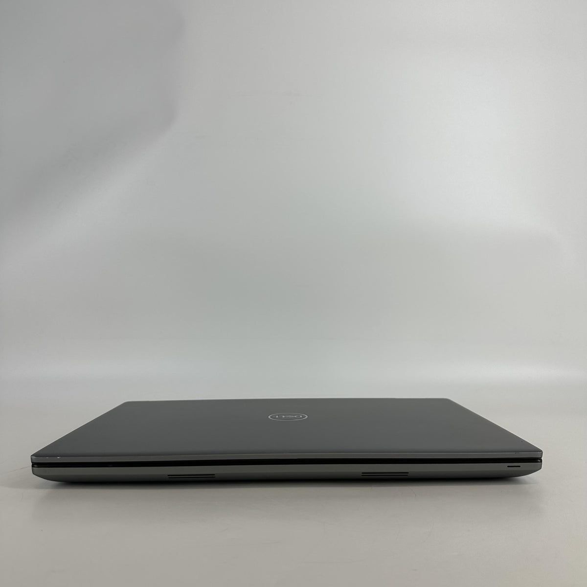 Dell Precision 7770 17.3 Gray 2.3 GHz Intel Core i9 12th Gen. 32GB RAM 512GB Solid State Drive NVIDIA RTX A3000 12 GB