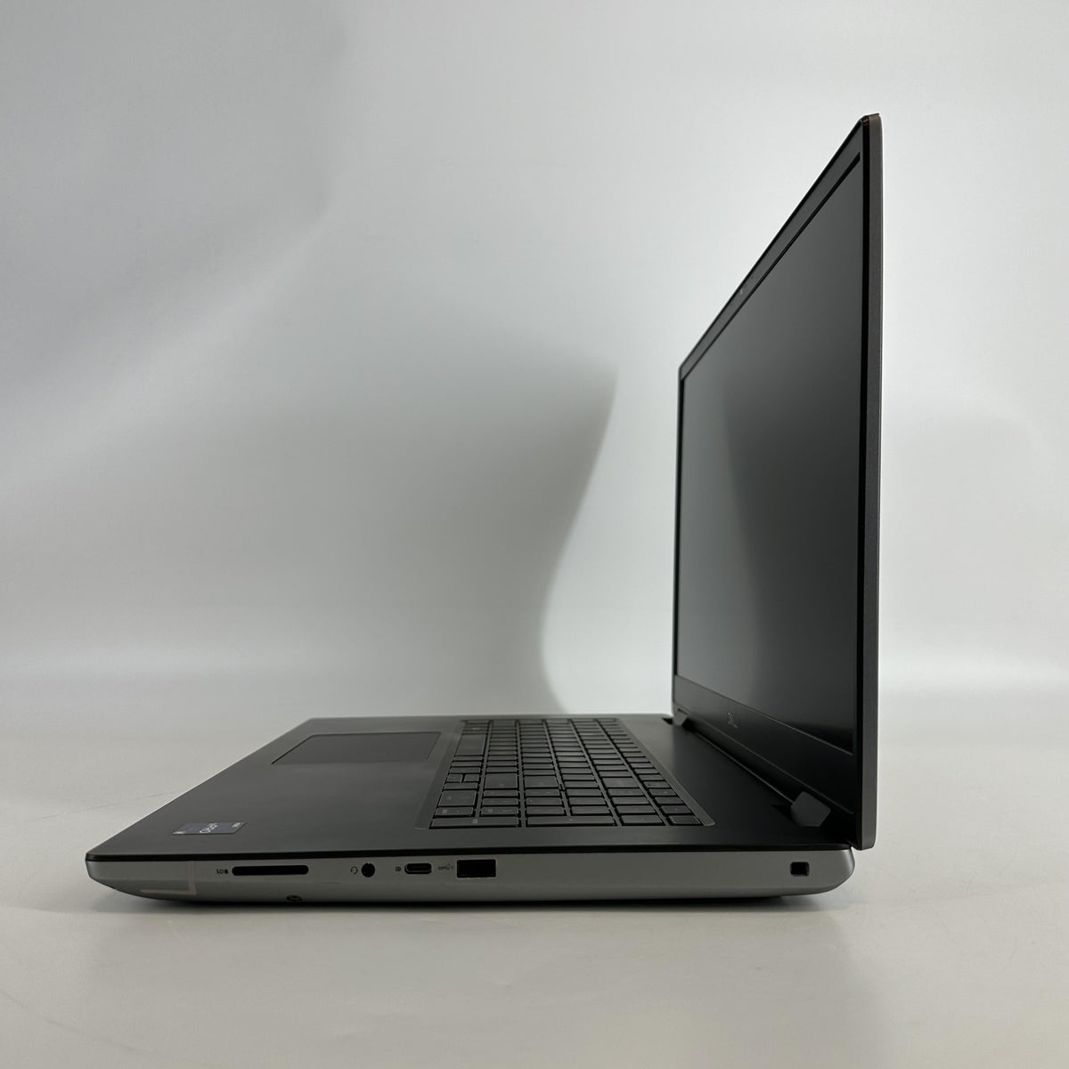 Dell Precision 7770 17.3 Gray 2.3 GHz Intel Core i9 12th Gen. 32GB RAM 512GB Solid State Drive NVIDIA RTX A3000 12 GB