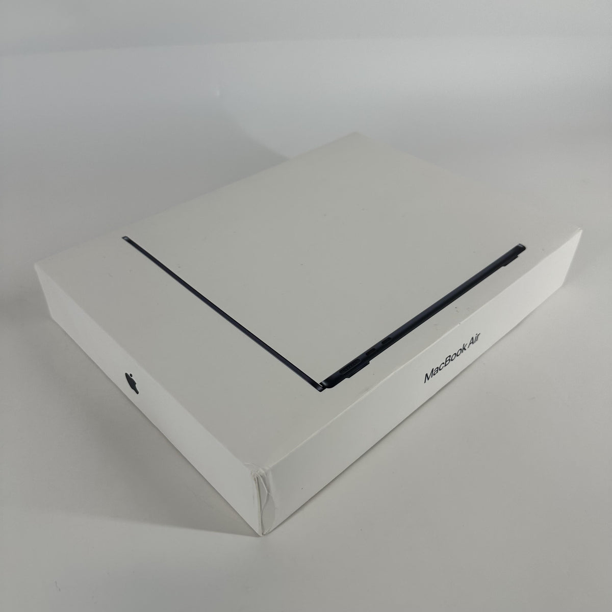 MacBook Air 13 2022 Blue 3.49 GHz M2 8-Core CPU 8GB Unified Memory 256GB Solid State Drive 8-Core GPU