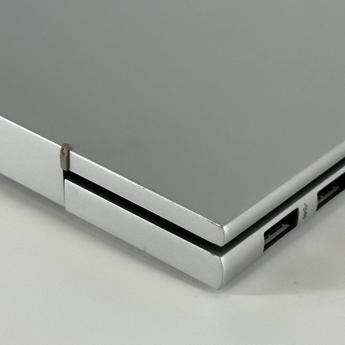 HP Envy 17 Silver 2.1 GHz Intel Core i7 12th Gen. 32GB RAM 1TB Solid State Drive