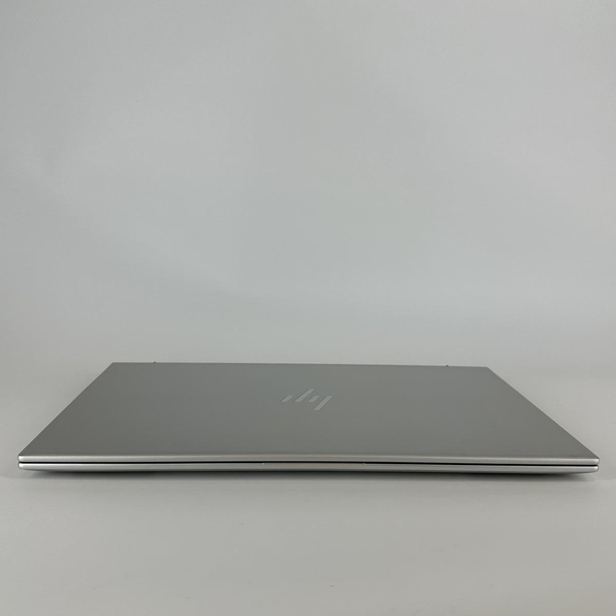 HP Envy 17 Silver 2.1 GHz Intel Core i7 12th Gen. 32GB RAM 1TB Solid State Drive