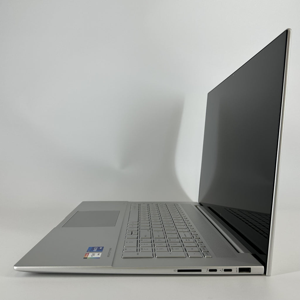HP Envy 17 Silver 2.1 GHz Intel Core i7 12th Gen. 32GB RAM 1TB Solid State Drive