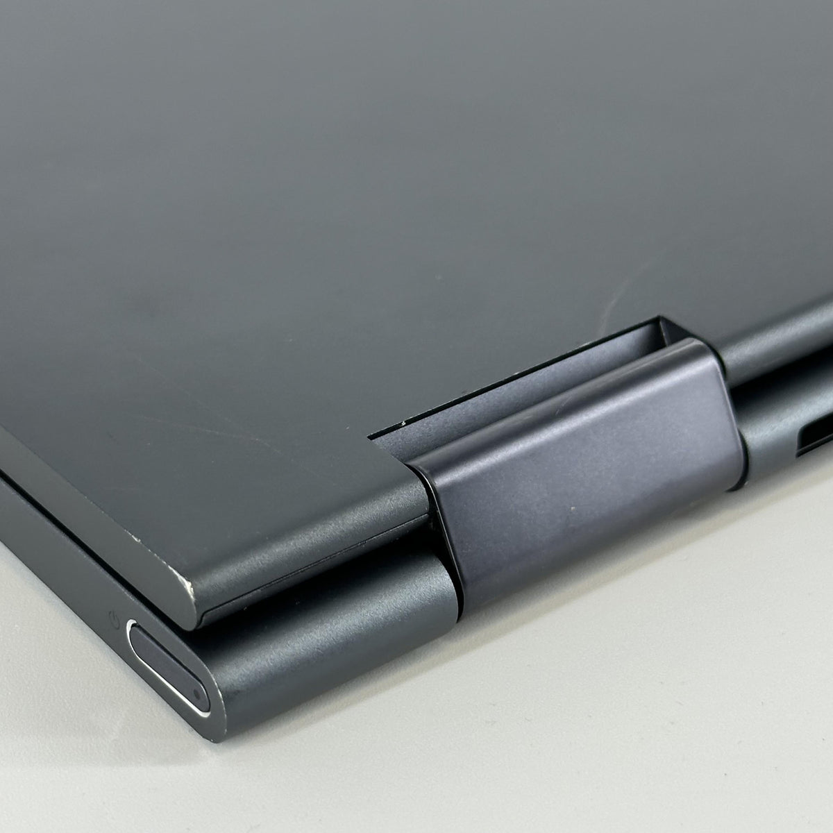 Lenovo Yoga 7i 14 Gray 2.8 GHz Intel Core i7 11th Gen. 16GB RAM 1TB Solid State Drive