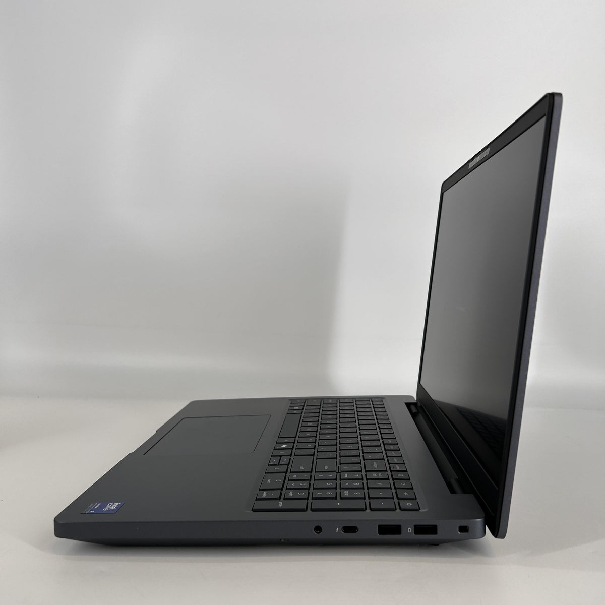 Dell Pro Max 16 Plus MB16250 Magnetite 2.8 GHz Intel Core Ultra 9 Series 2 64GB RAM 1TB Solid State Drive NVIDIA RTX PRO 3000 Blackwell 12 GB
