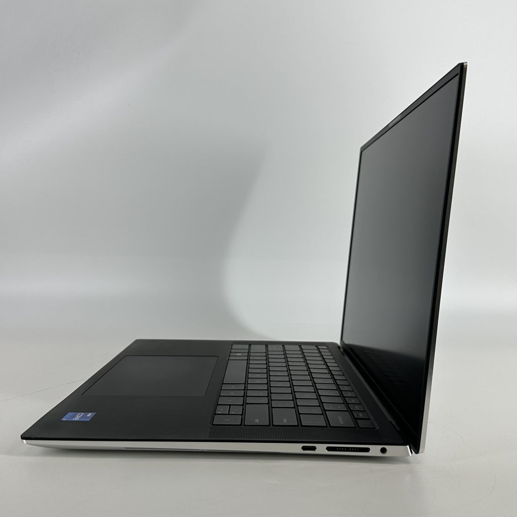 Dell XPS 15 9520 Silver 2.3 GHz Intel Core i7 12th Gen. 16GB RAM 512GB Solid State Drive NVIDIA GeForce RTX 3050 4 GB