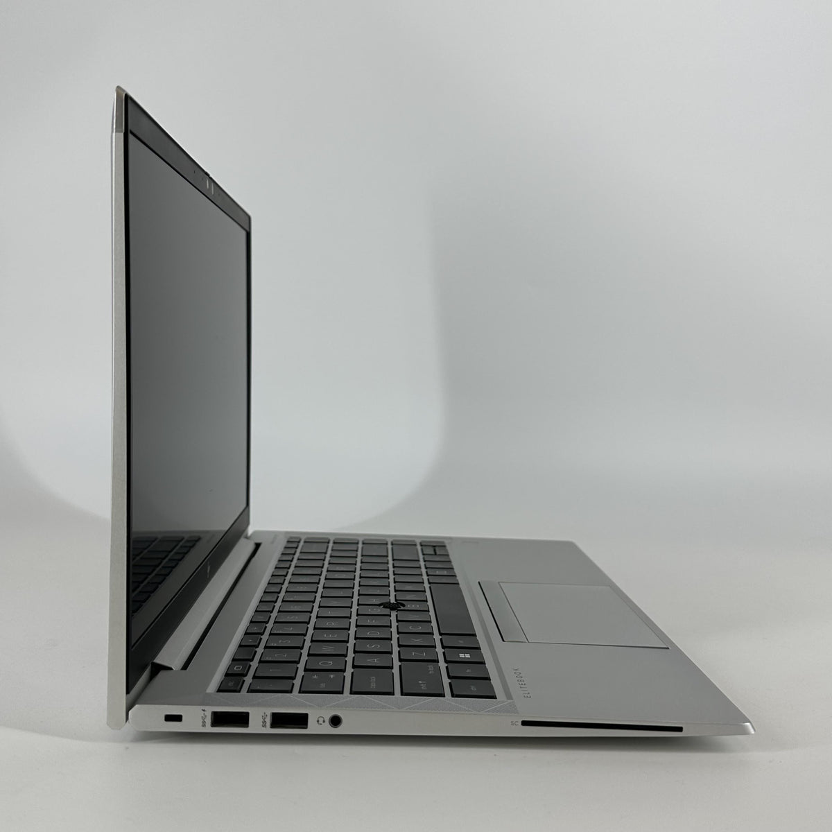 HP Elitebook 840 G8 14 Silver 2.8 GHz Intel Core i7 11th Gen. 16GB RAM 512GB Solid State Drive