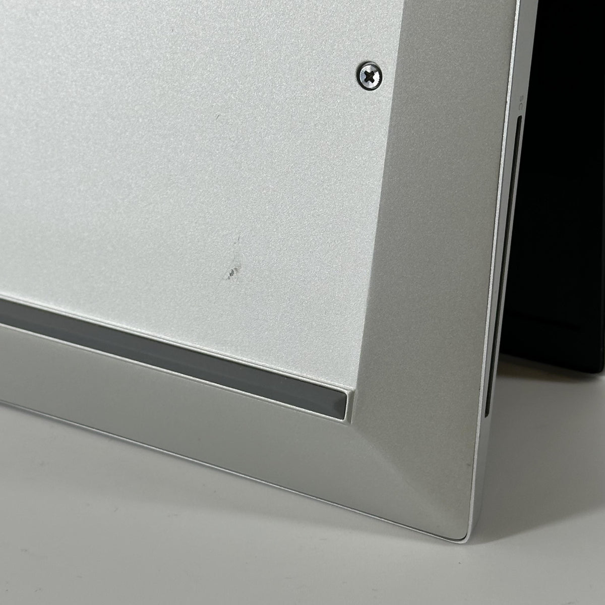HP Elitebook 840 G8 14 Silver 2.8 GHz Intel Core i7 11th Gen. 16GB RAM 512GB Solid State Drive