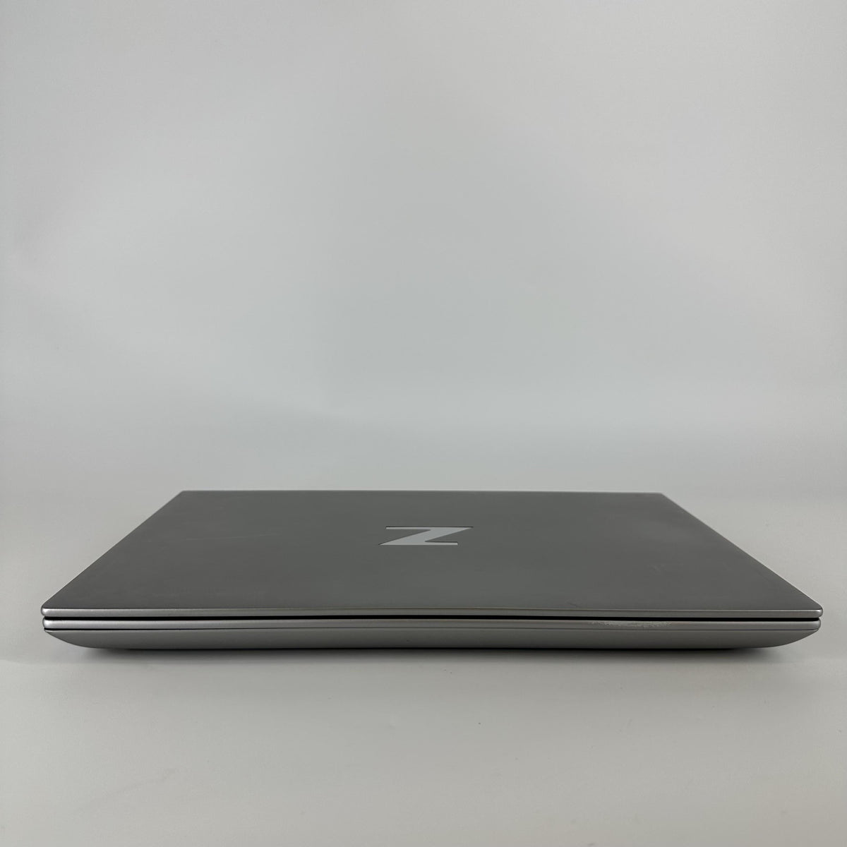 HP ZBook Fury 16 G9 Silver 2.1 GHz Intel Core i7 12th Gen. 32GB RAM 1TB Solid State Drive NVIDIA RTX A2000 8 GB
