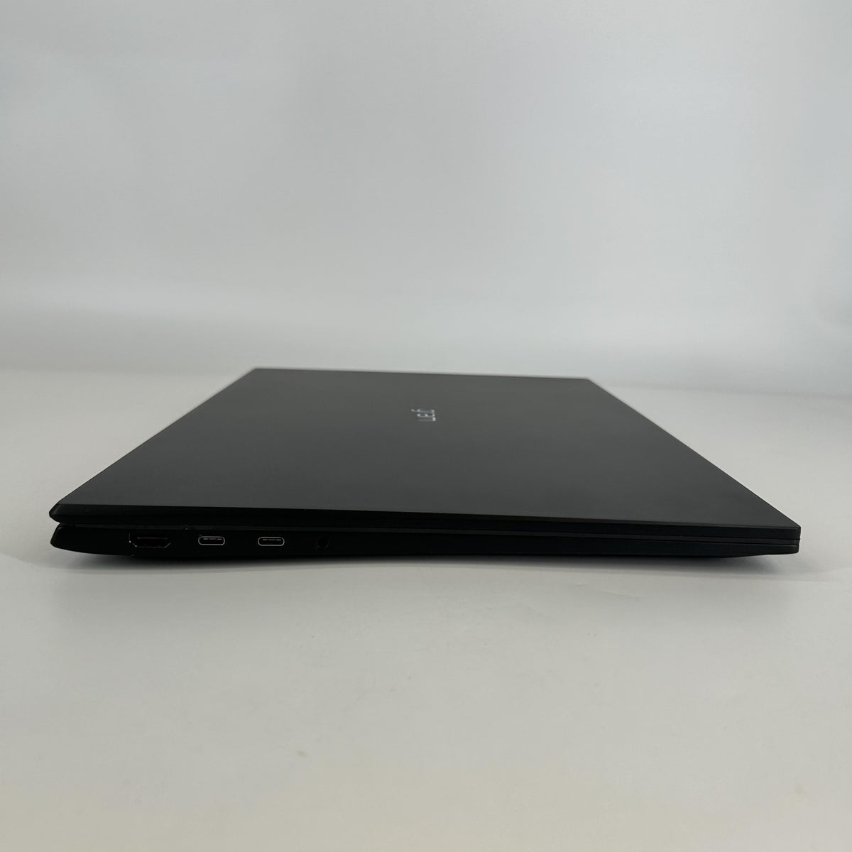 LG Gram 17 Black 2.2 GHz Intel Core Ultra 7 Series 2 32GB RAM 1TB Solid State Drive