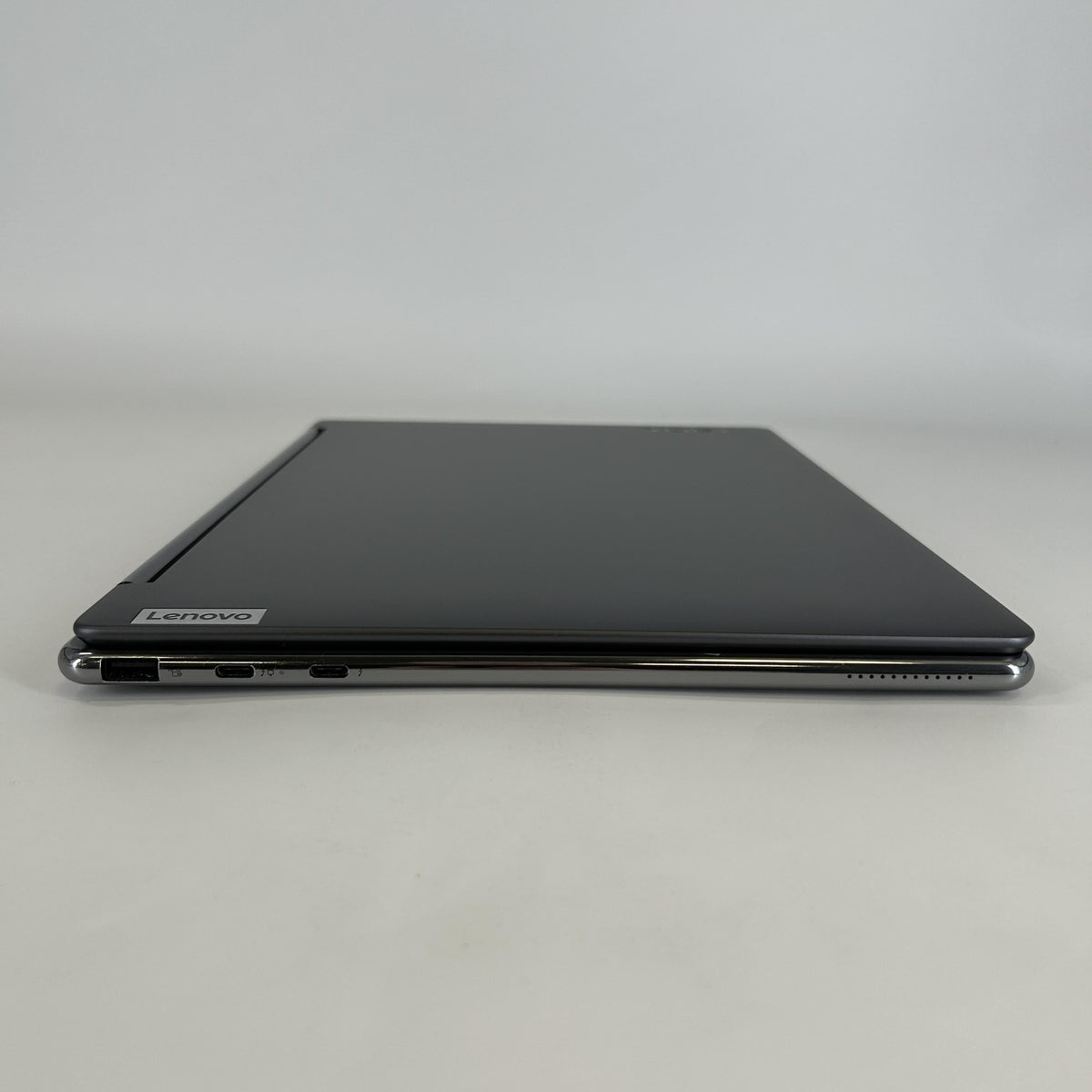 Lenovo Yoga 9i 14 Gray 2.2 GHz Intel Core i7 13th Gen. 16GB RAM 1TB Solid State Drive