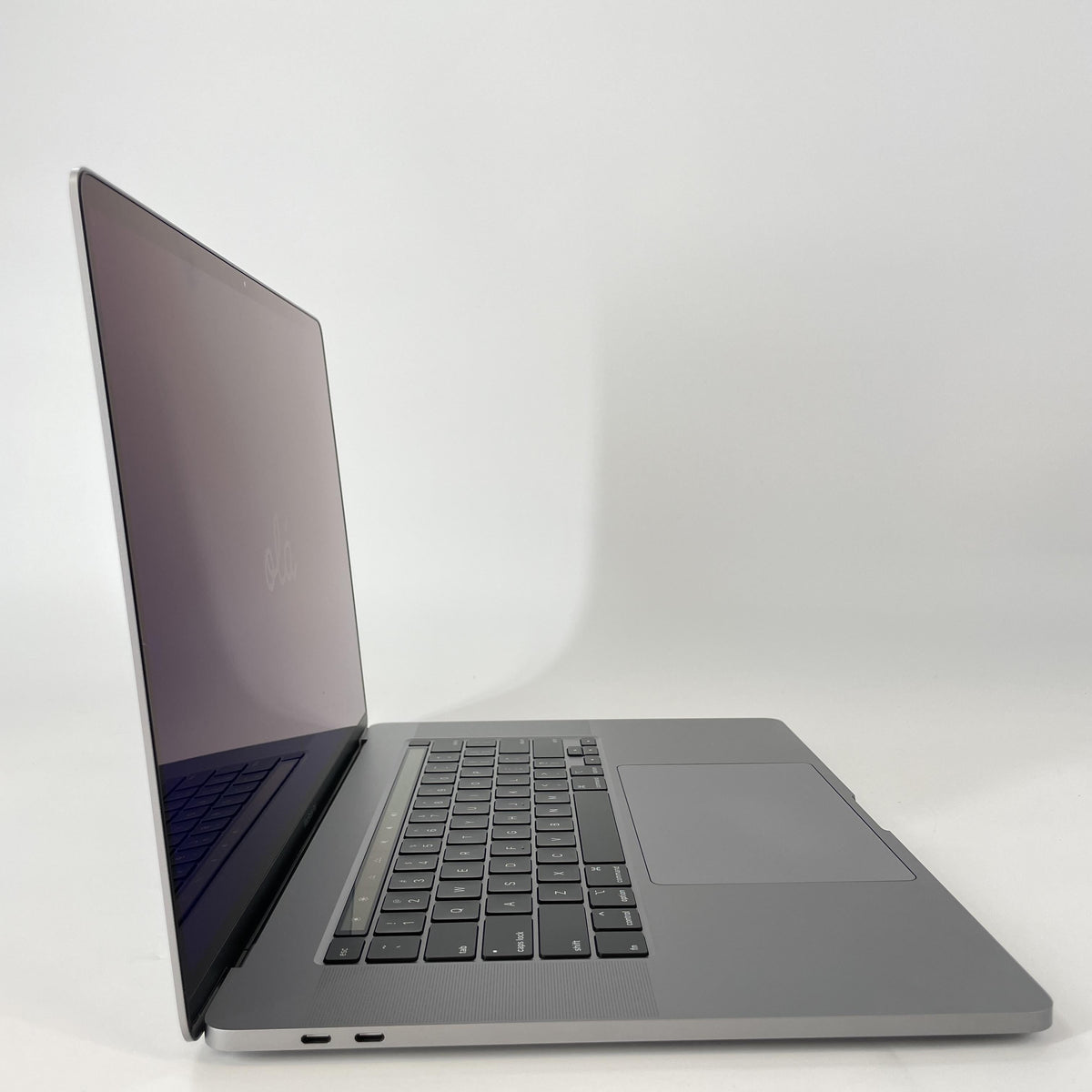 Apple MacBook Pro 16 Touch Bar 2019 Space Gray 2.4 GHz Intel Core i9 9th Gen. 64GB RAM 2TB Solid State Drive AMD Radeon Pro 5500M 8 GB