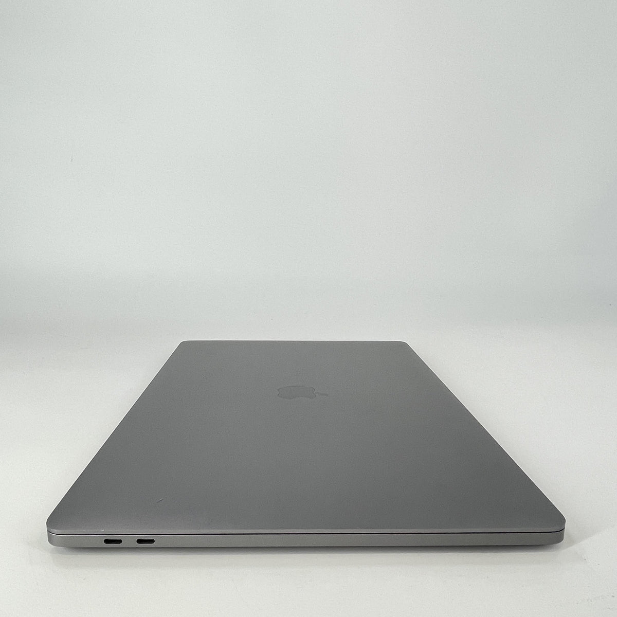 Apple MacBook Pro 16 Touch Bar 2019 Space Gray 2.4 GHz Intel Core i9 9th Gen. 64GB RAM 2TB Solid State Drive AMD Radeon Pro 5500M 8 GB
