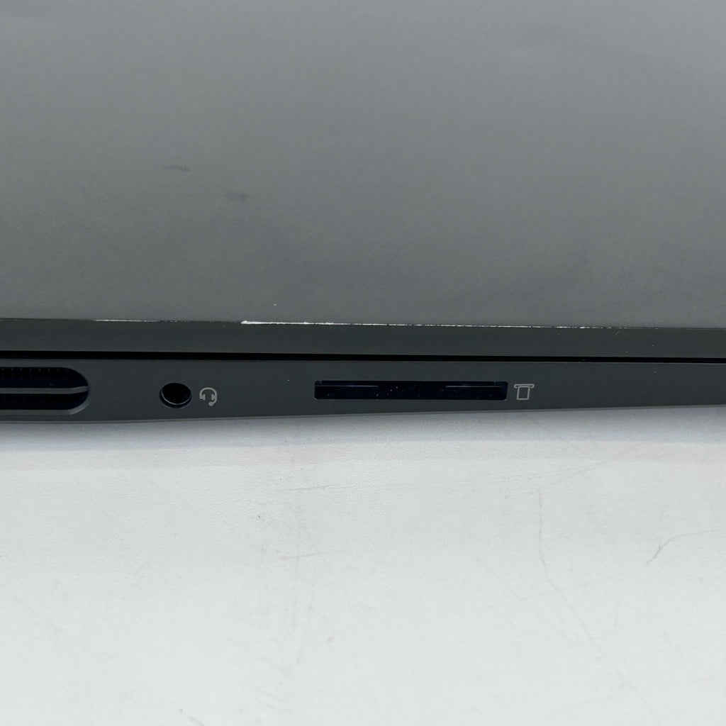 Lenovo Legion Slim 7 15.6 Black 3.2 GHz AMD Ryzen 7 5800H 16GB RAM 512GB Solid State Drive NVIDIA GeForce RTX 3060 6 GB