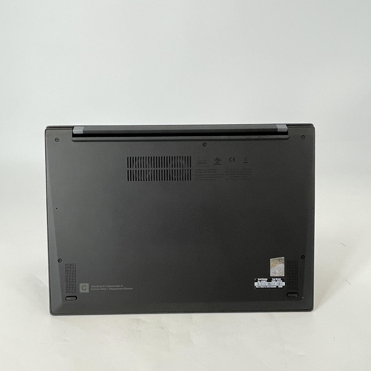 Lenovo ThinkPad X1 Carbon Gen 9 14 Black 2.4 GHz Intel Core i5 11th Gen. 16GB RAM 512GB Solid State Drive