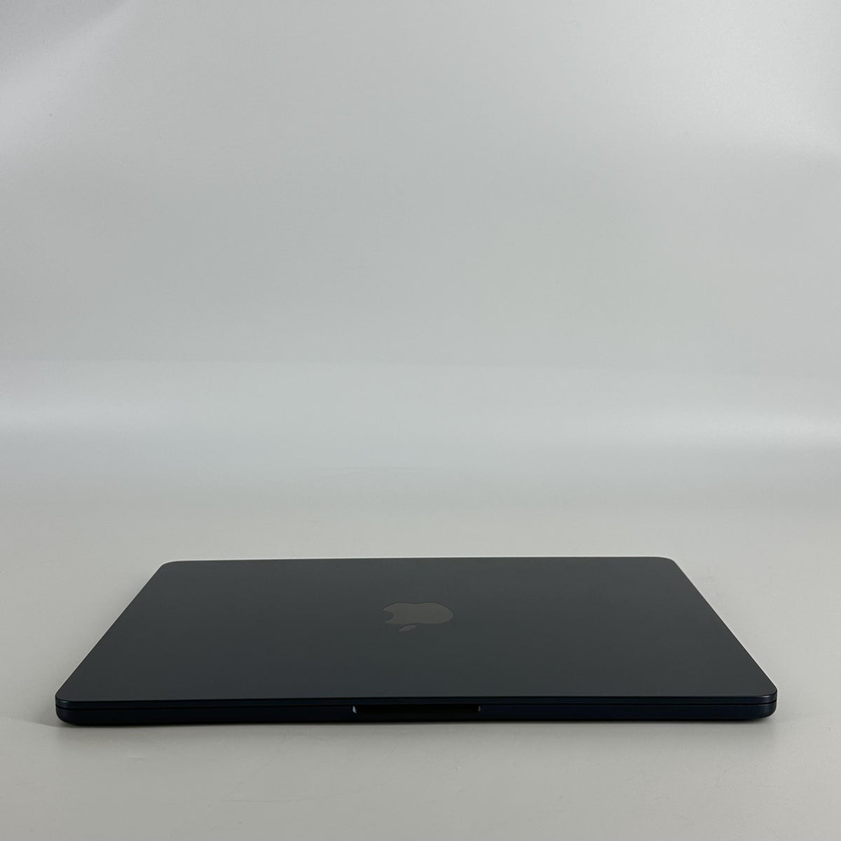 MacBook Air 13 2022 Blue 3.49 GHz M2 8-Core CPU 16GB Unified Memory 256GB Solid State Drive 8-Core GPU