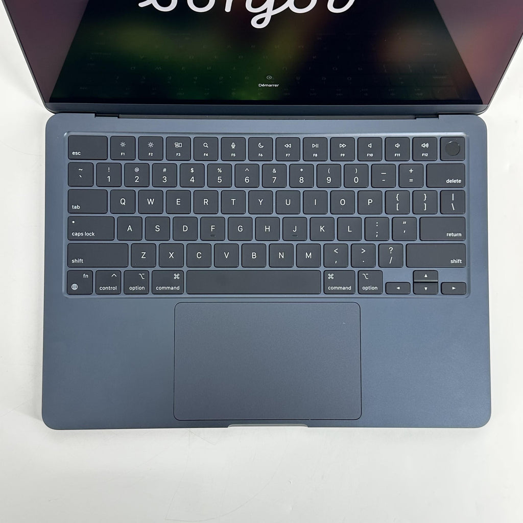 MacBook Air 13 2022 Blue 3.49 GHz M2 8-Core CPU 16GB Unified Memory 256GB Solid State Drive 8-Core GPU
