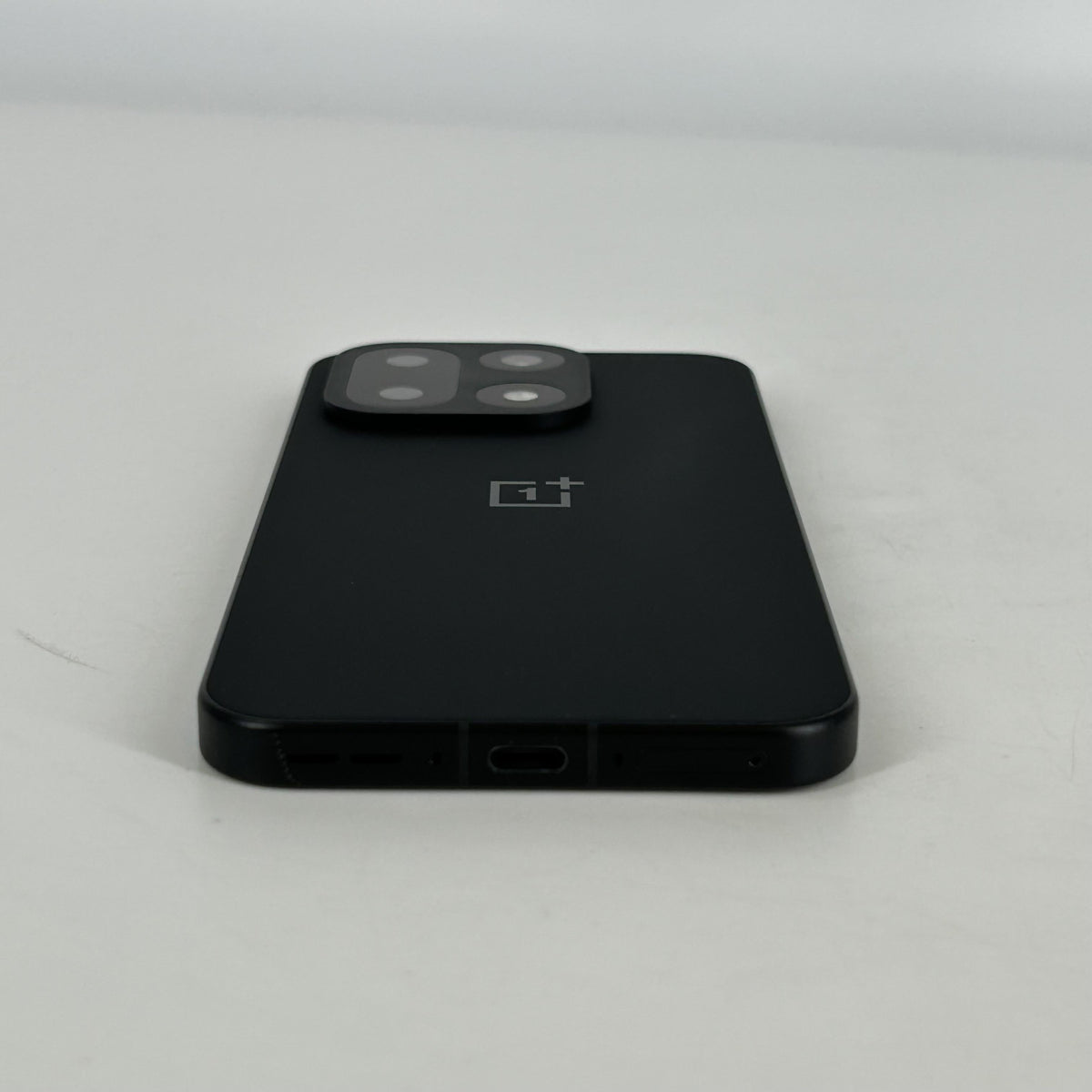 OnePlus 15 12GB RAM 256GB Infinite Black (GSM Unlocked)