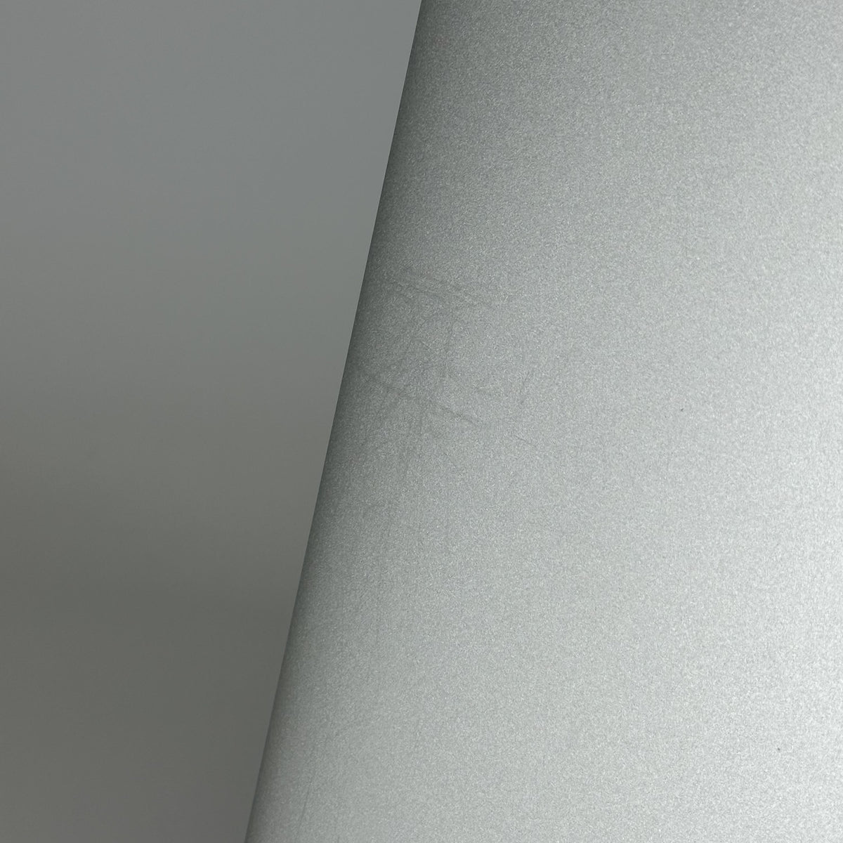 Dell XPS 15 9530 Silver 2.6 GHz Intel Core i9 13th Gen. 32GB RAM 1TB Solid State Drive NVIDIA GeForce RTX 4060 8 GB