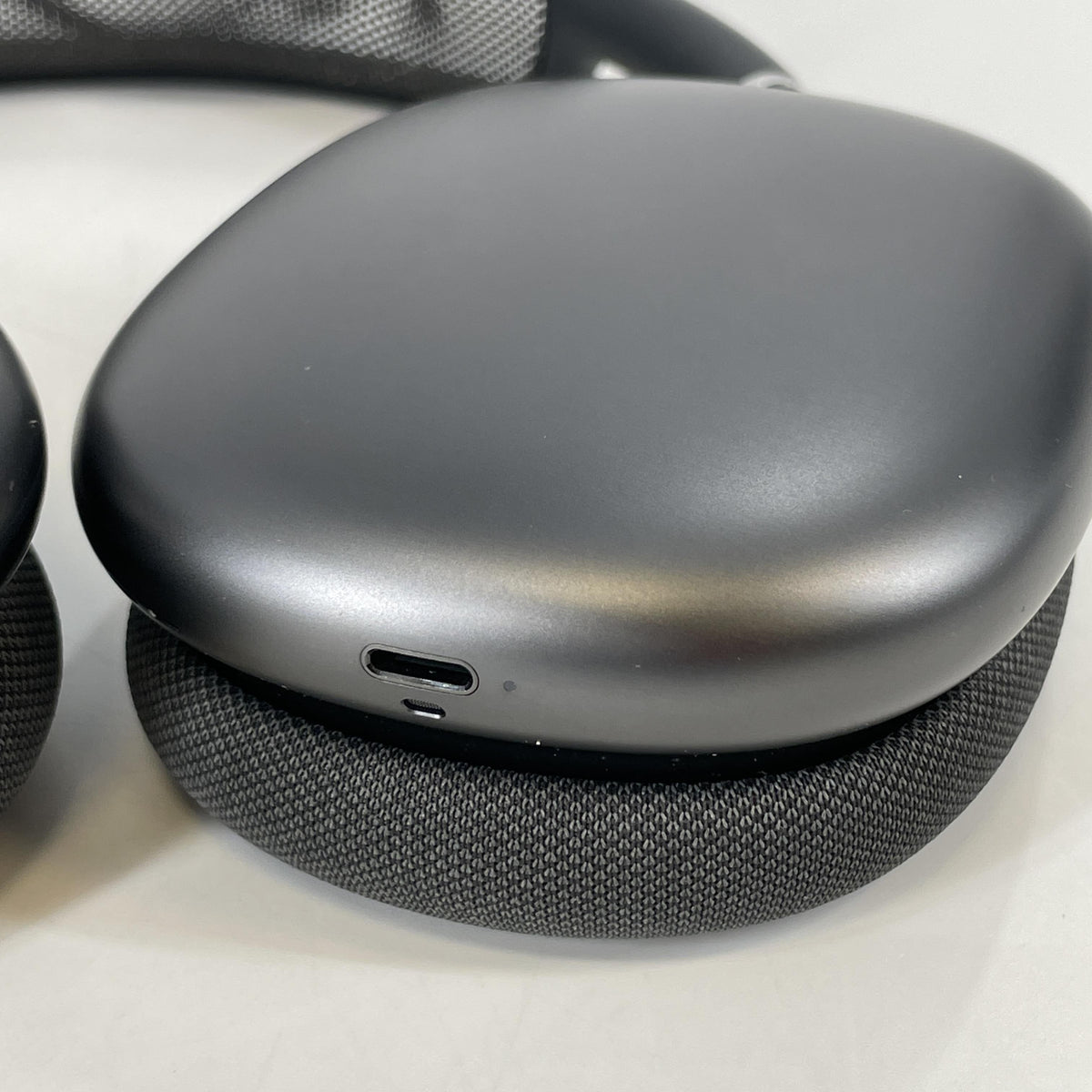 Apple AirPods Max Lightning Space Gray