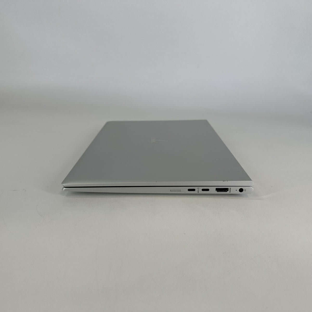 HP Elitebook 845 G8 14 Silver 2.3 GHz AMD Ryzen 5 Pro 5650U 16GB RAM 256GB Solid State Drive