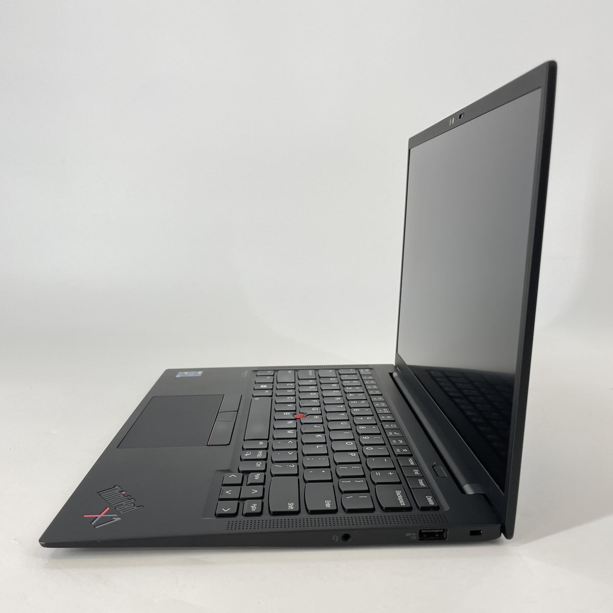 Lenovo ThinkPad X1 Carbon Gen 9 14 Black 2.4 GHz Intel Core i5 11th Gen. 16GB RAM 512GB Solid State Drive