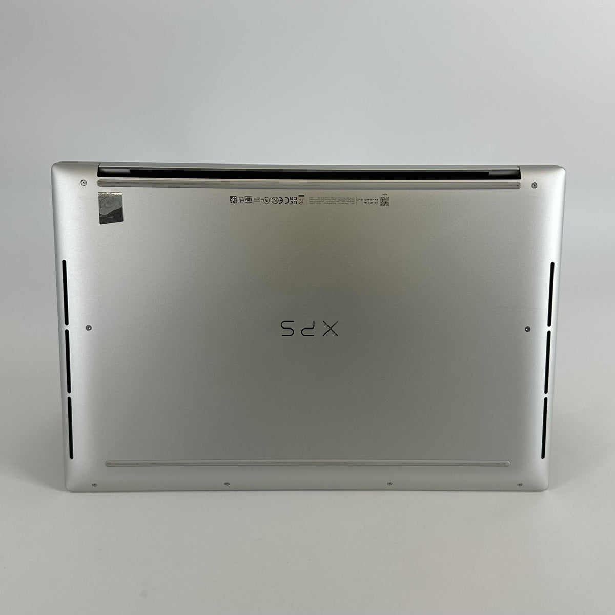 XPS 16 9640 Platinum 2.5 GHz Intel Core Ultra 9 32GB RAM 1TB Solid State Drive NVIDIA GeForce RTX 4070 8 GB