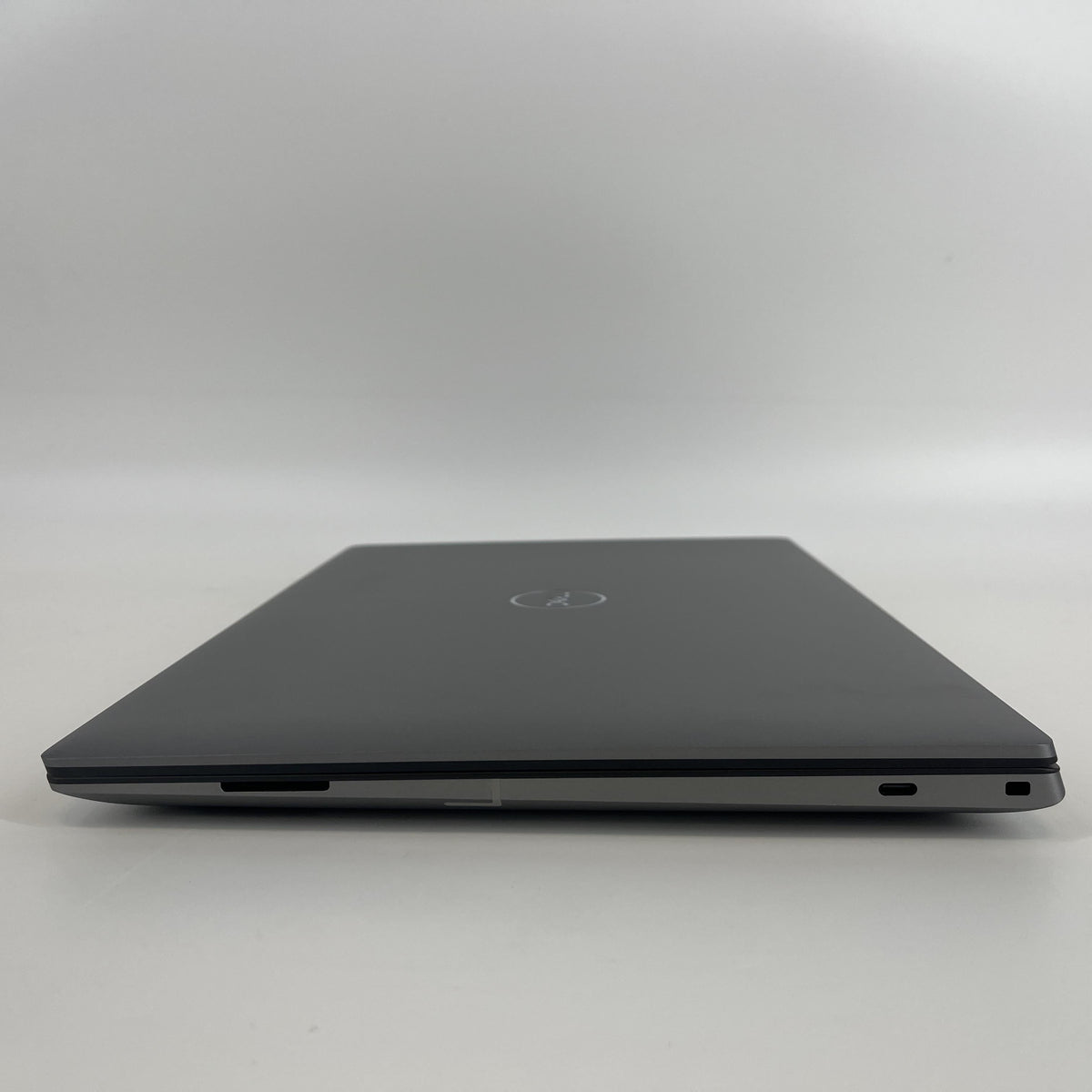 Dell Precision 5690 16 Gray 3.8 GHz Intel Core Ultra 7 32GB RAM 512GB Solid State Drive NVIDIA RTX 1000 Ada 6 GB